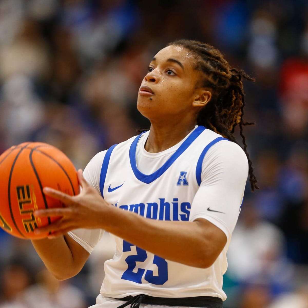 Watch Memphis player punches Bowling Green player after WNIT game Yardbarker