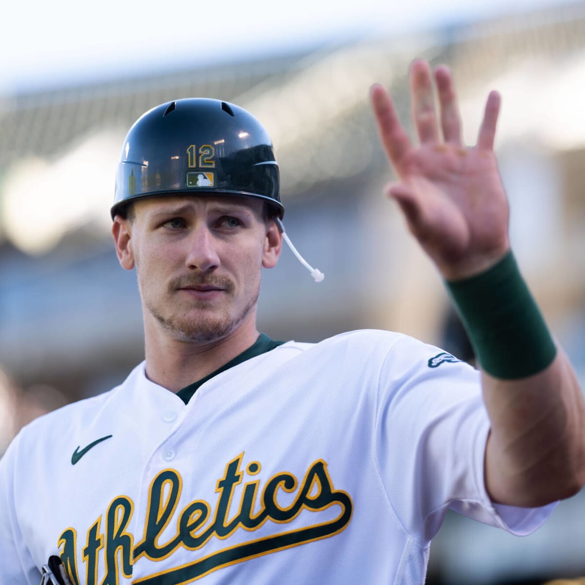 How A's catcher Sean Murphy is trying to become a star at the plate, not  just behind it