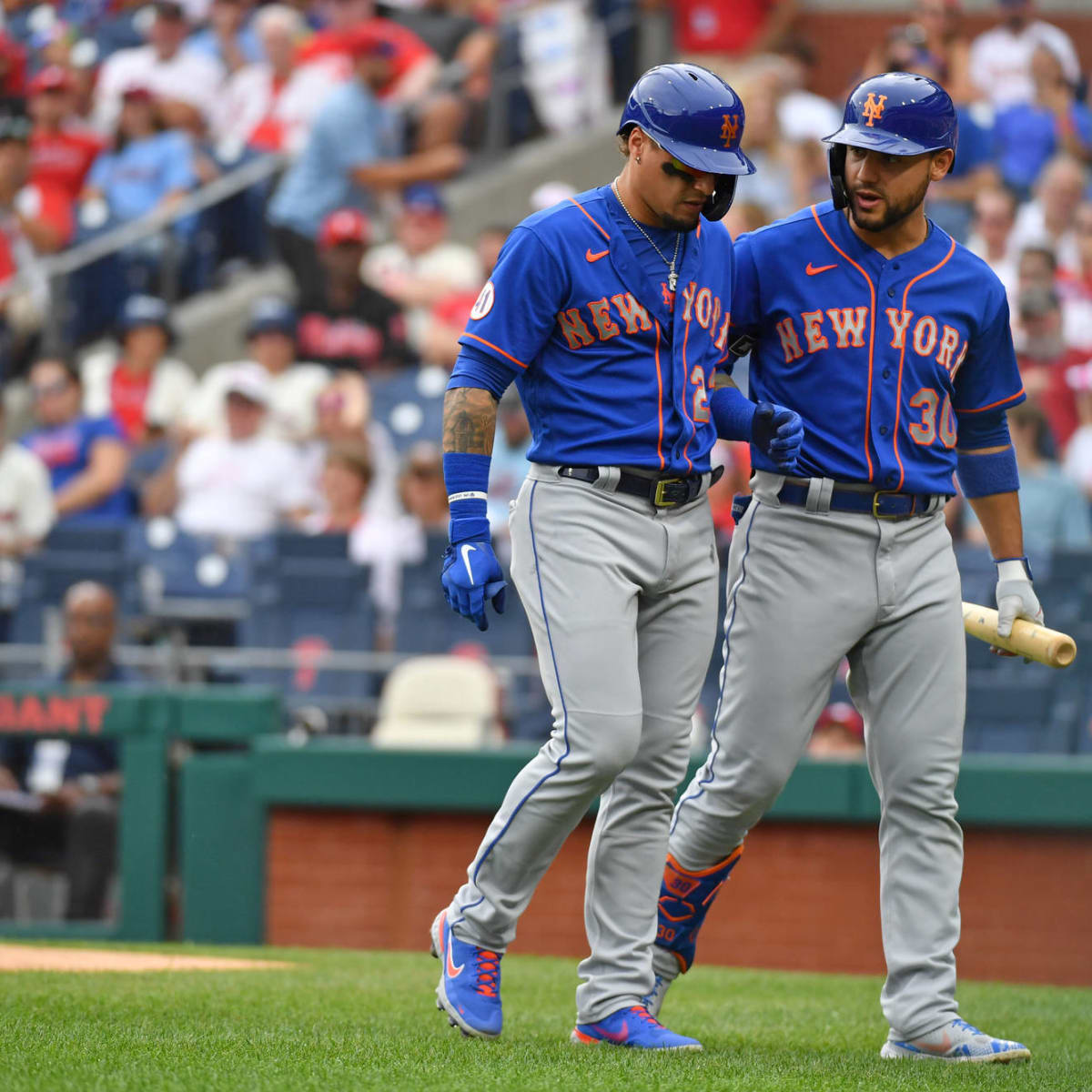 Mets shortstop Javy Baez day-to-day with left hip tightness