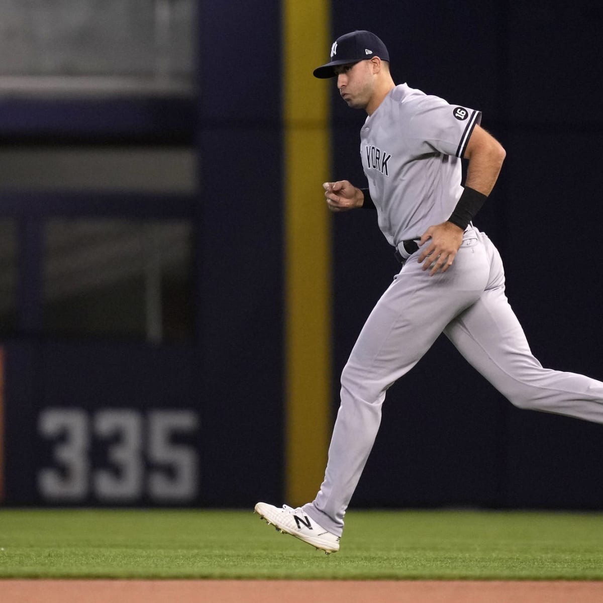 Joey Gallo shaves beard, will wear No. 13 with Yankees