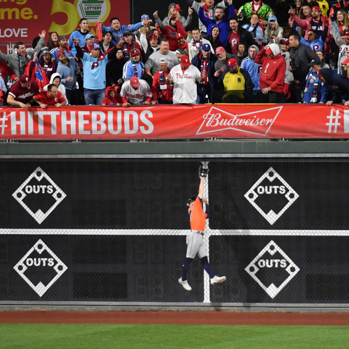 Chas McCormick makes incredible catch to save Astros in Game 5