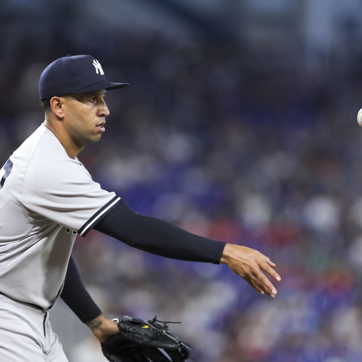 Yankees should start looking to reinforce their pitching staff