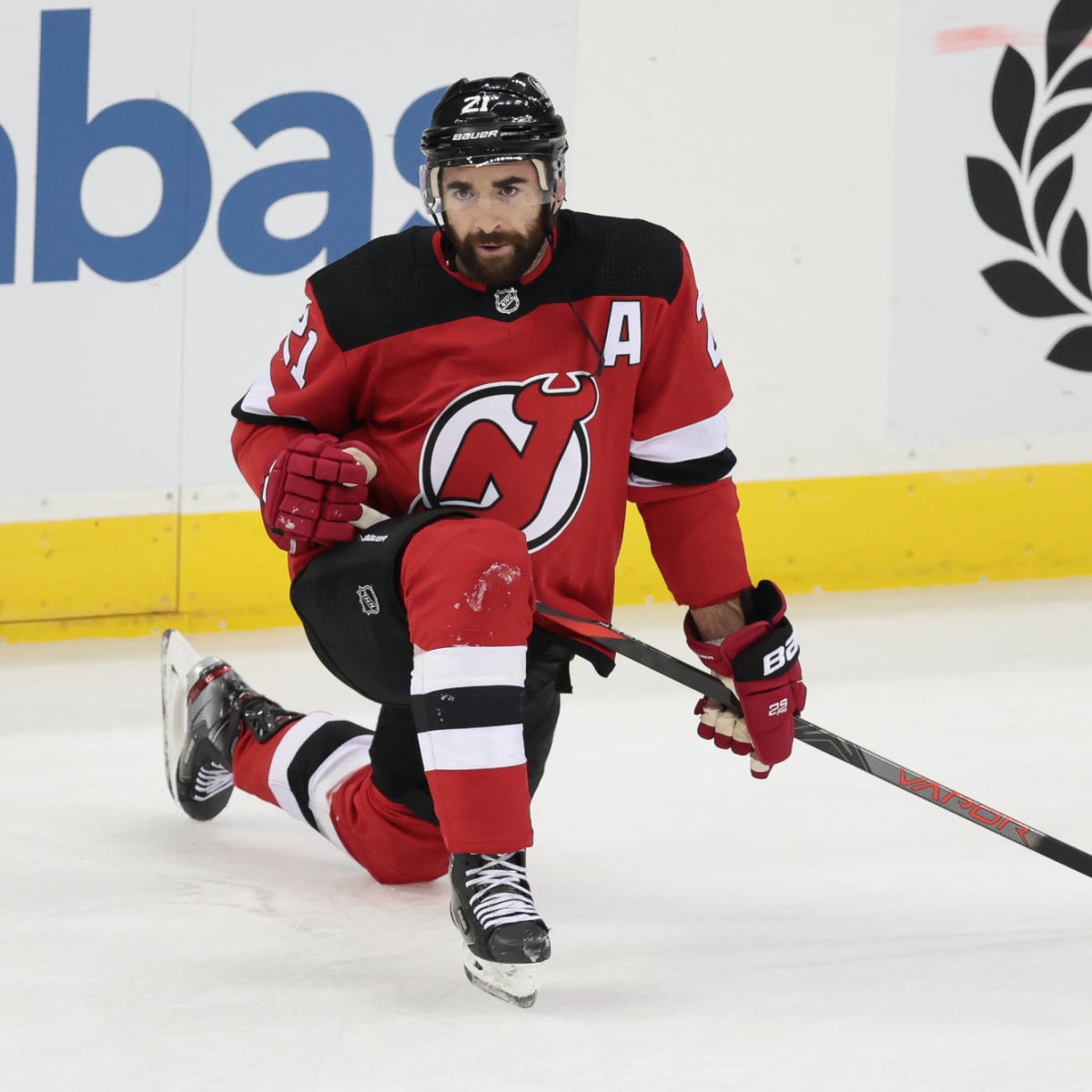 Devils winger Kyle Palmieri held out of lineup in anticipation of trade