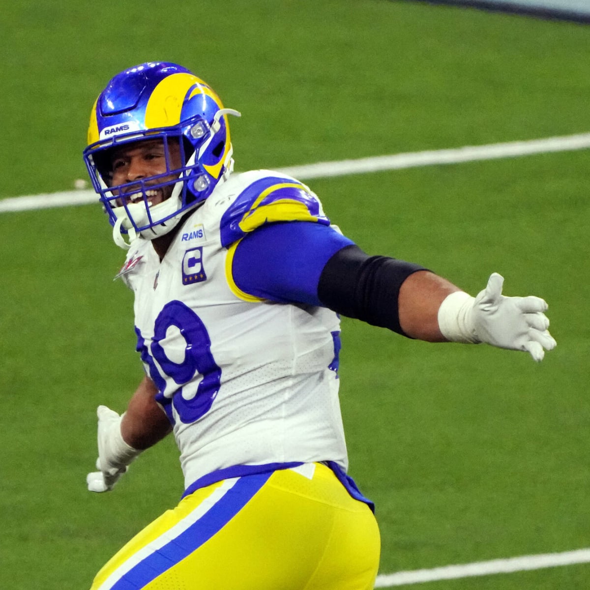 Rams' Aaron Donald makes history with 7th Madden 99 rating