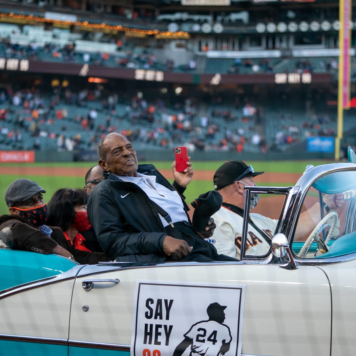 Mets to retire No. 24 jersey formerly worn by Hall of Famer Willie Mays 