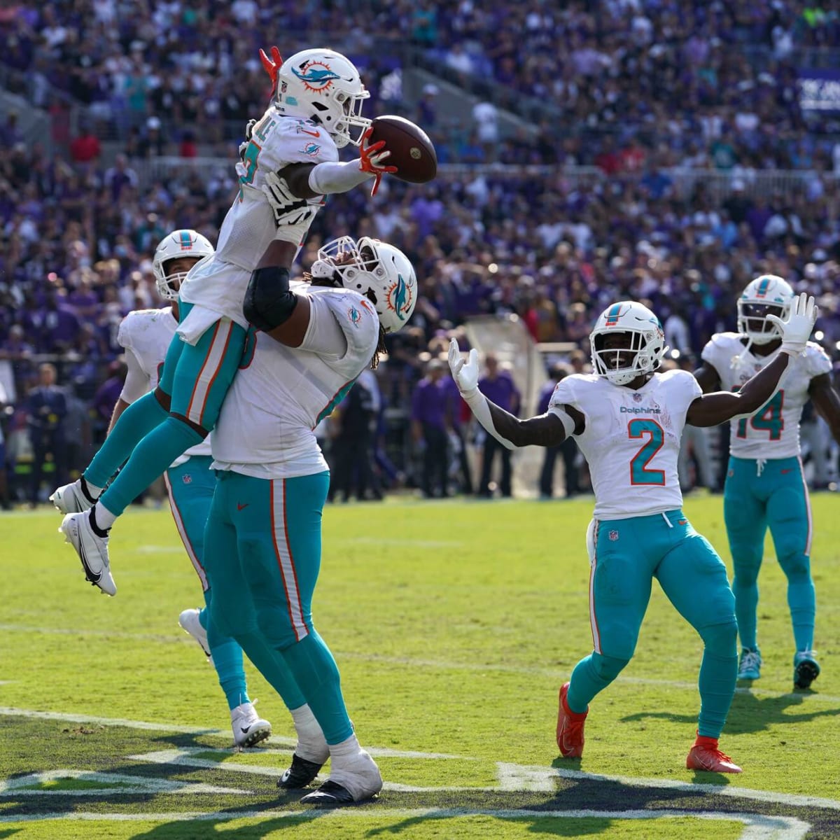 Bengals WR AJ Green Fights Panther's Jalen Ramsey