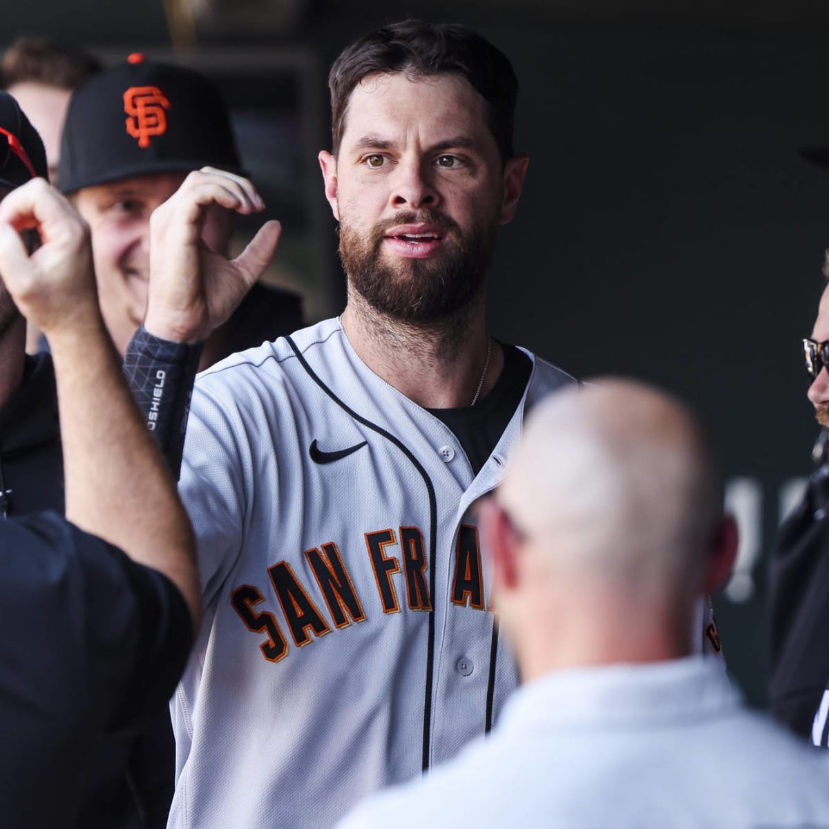 Brandon Belt to accept qualifying offer from Giants: Report