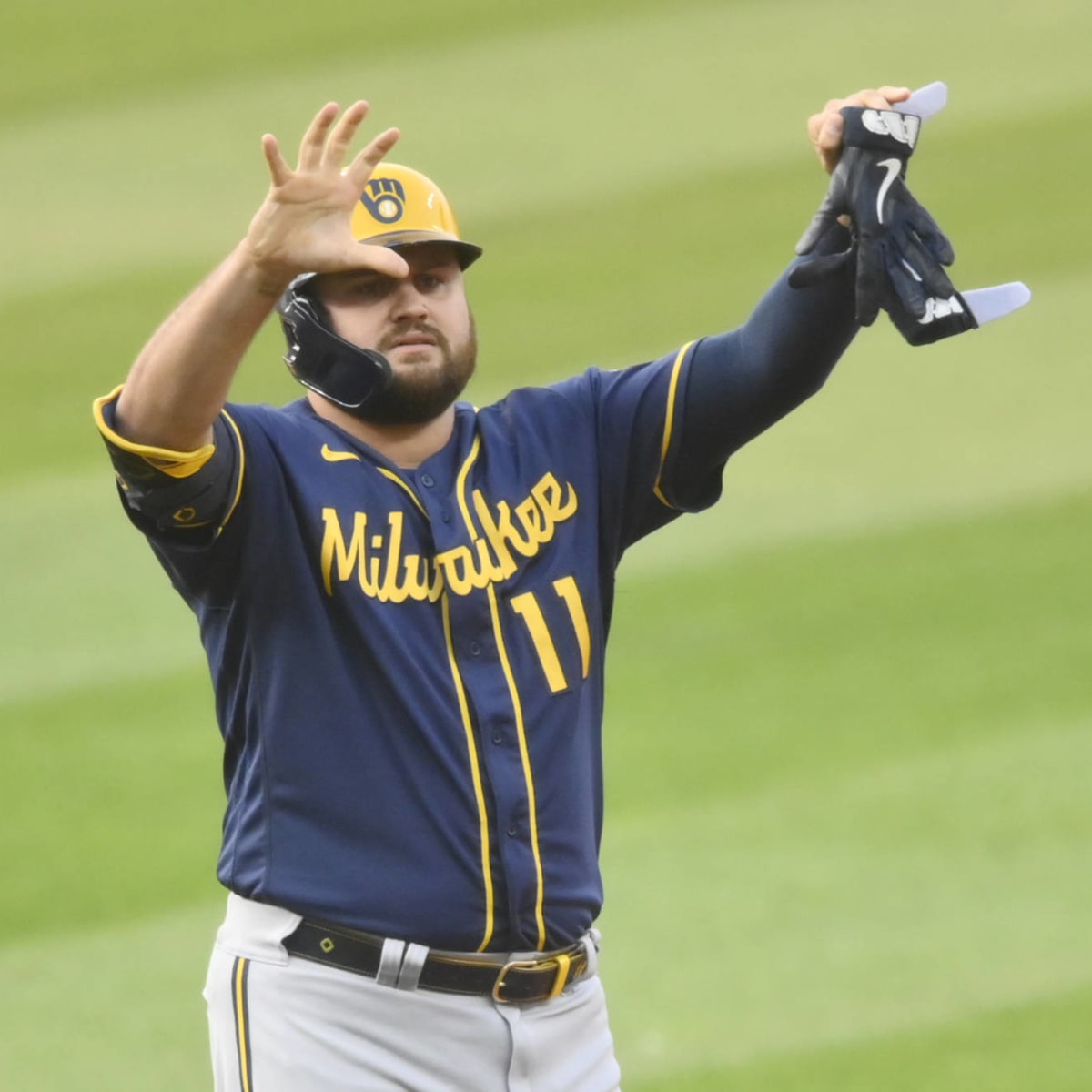 Brewers activate Rowdy Tellez, option Keston Hiura to Nashville