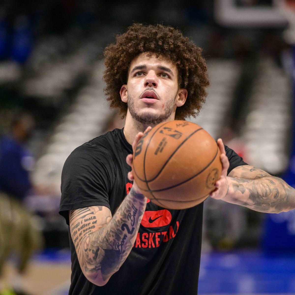 Bulls' Lonzo Ball still has hurdles to clear before an NBA return