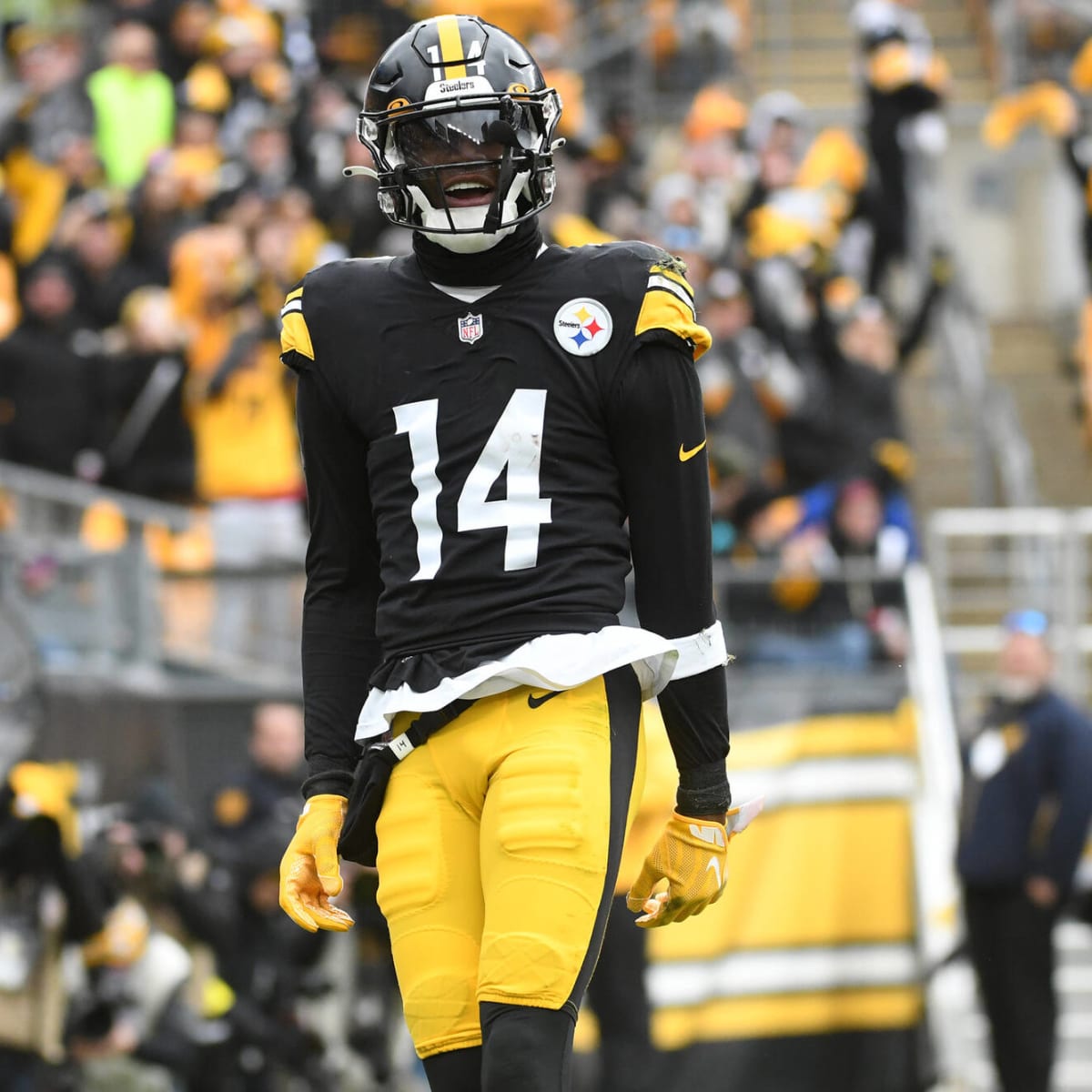 The George Pickens Show: The story behind the Steelers' freakish, viral  rookie WR - The Athletic