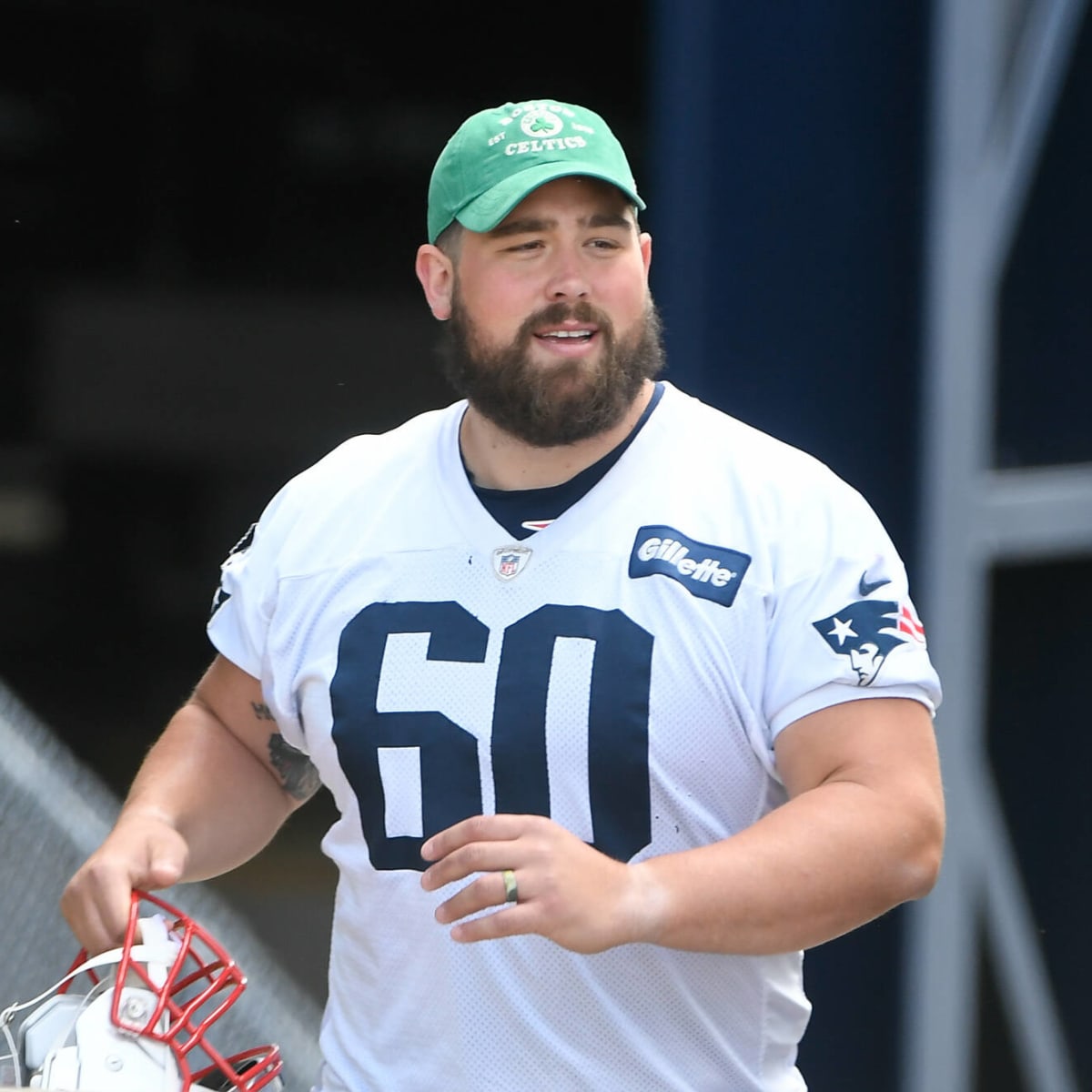 Patriots injury report: Center David Andrews limited with shoulder injury 