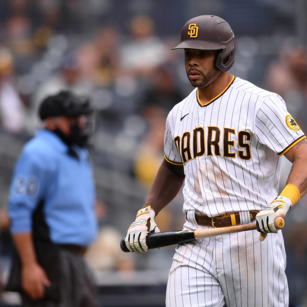 San Diego Padres baseball star Tommy Pham stabbed outside strip