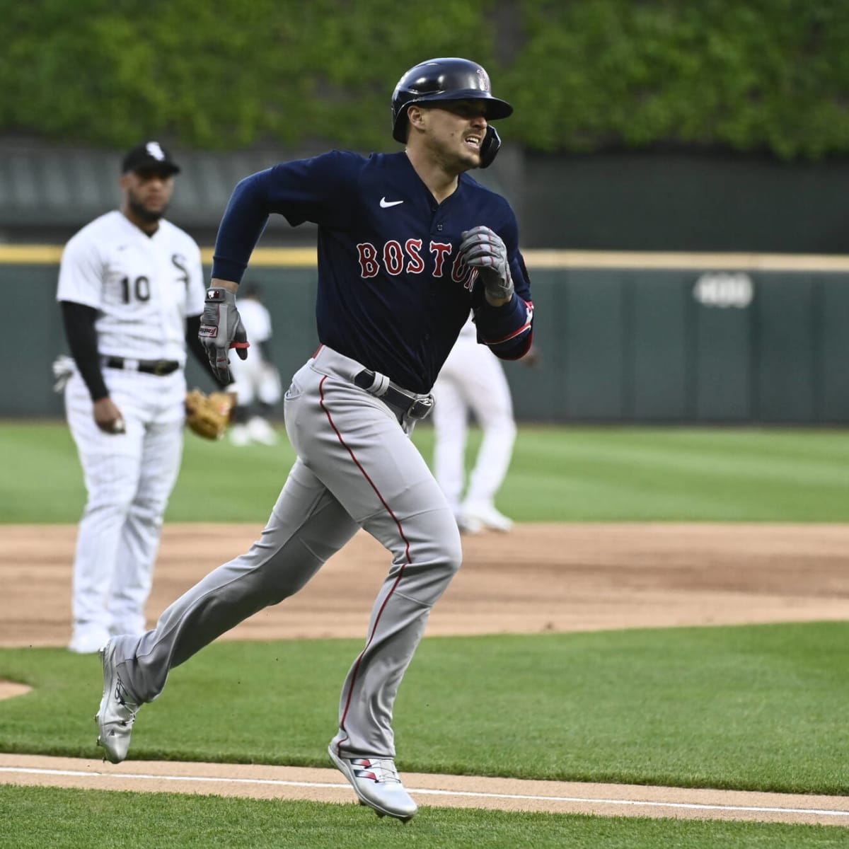 Red Sox sign Enrique Hernandez to one-year, $10 million extension