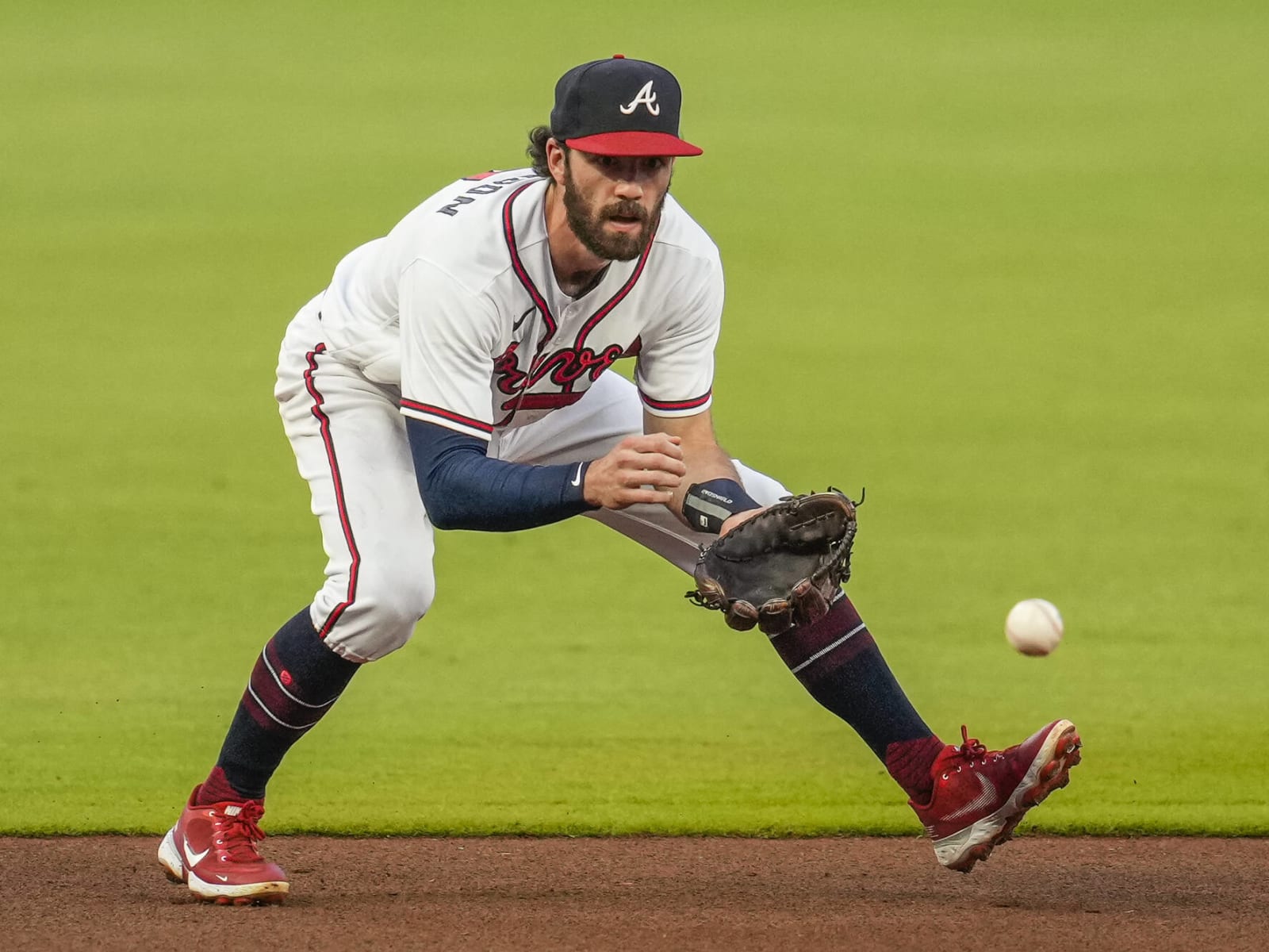 It would be a shock if the Braves retain Dansby Swanson