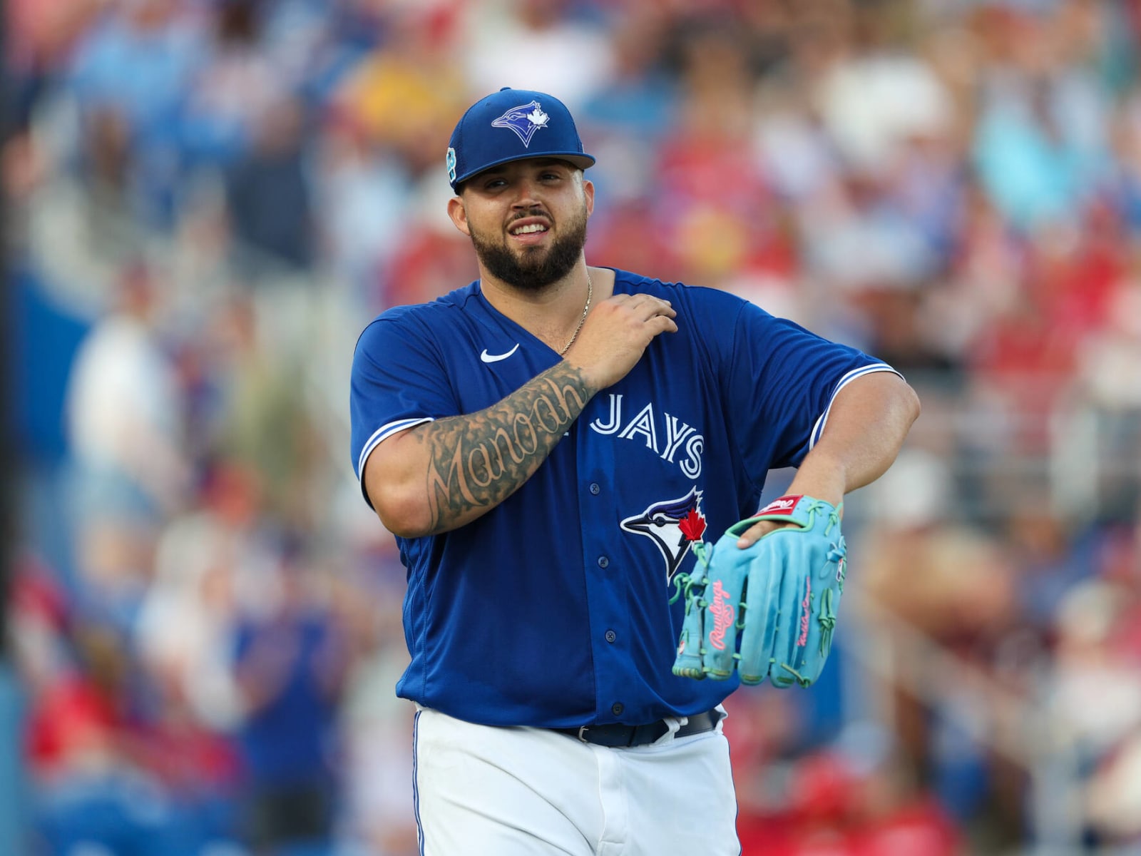 Blue Jays' Alek Manoah calls Yankees ace 'worst cheater' in MLB history