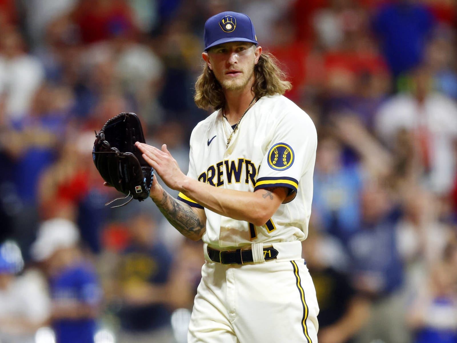 Padres acquire four-time All-Star closer Josh Hader from Brewers