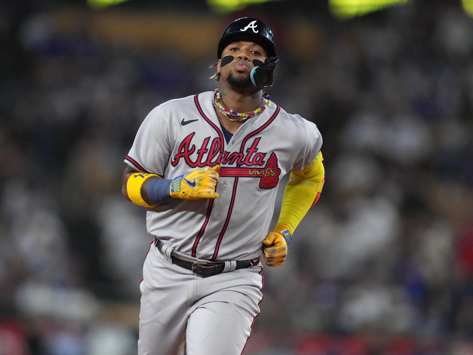 Bettors slam Mookie Betts to win NL MVP over Ronald Acuna Jr.