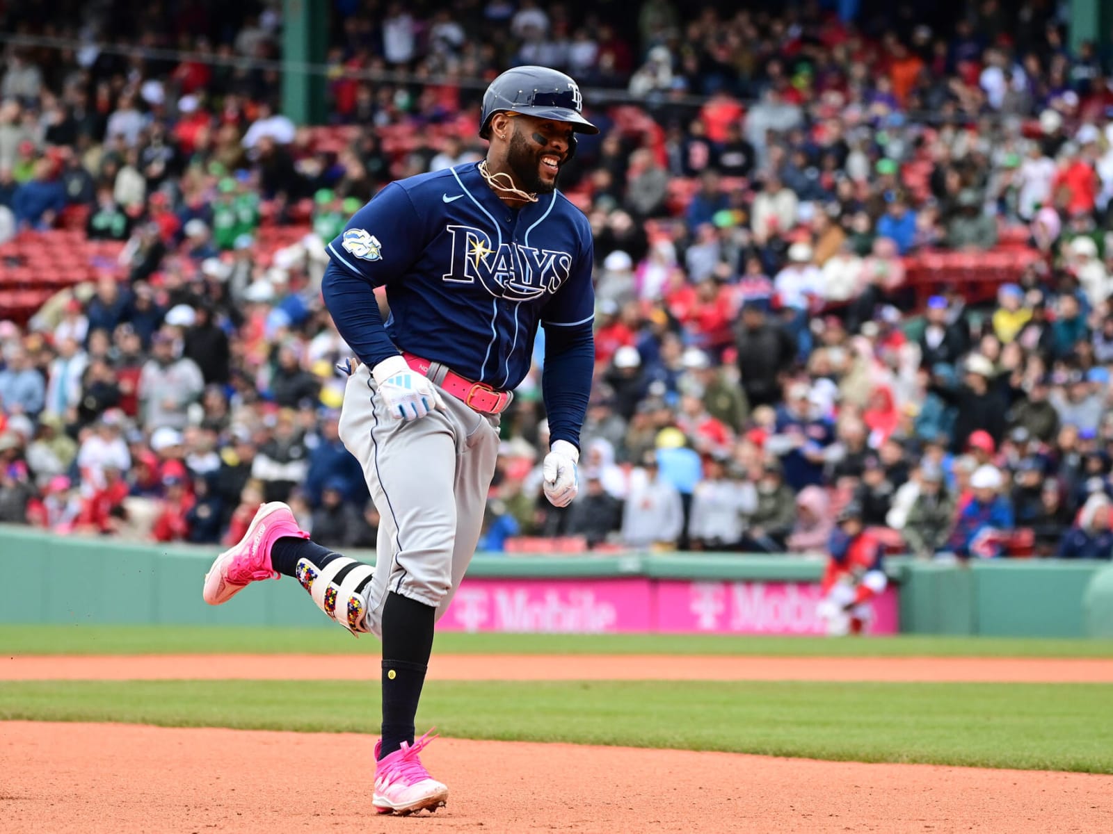 Red Sox's brutal defensive blunder leads to Rays Little League home run