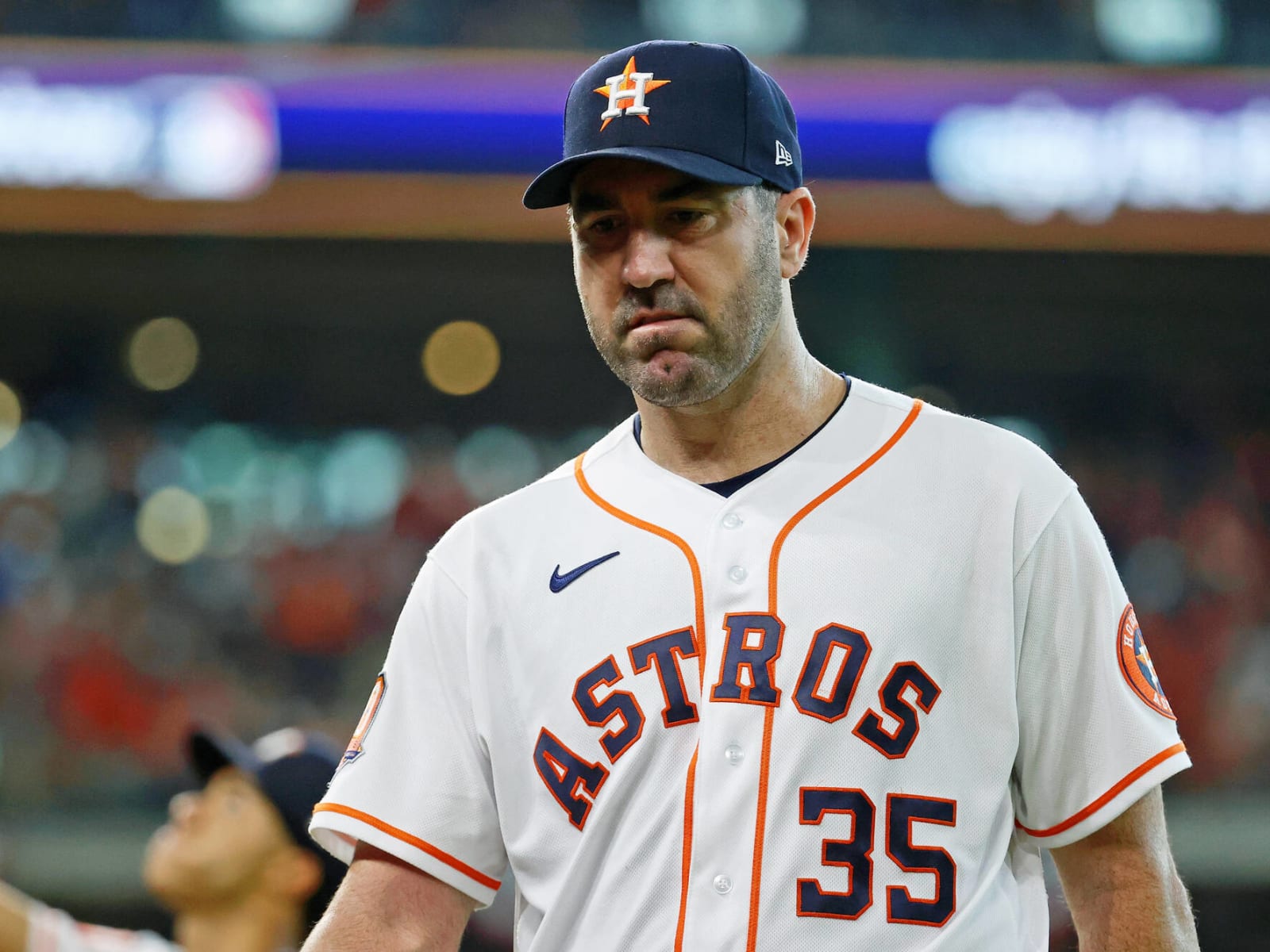 Verlander: 'I want to play until they rip the jersey off me