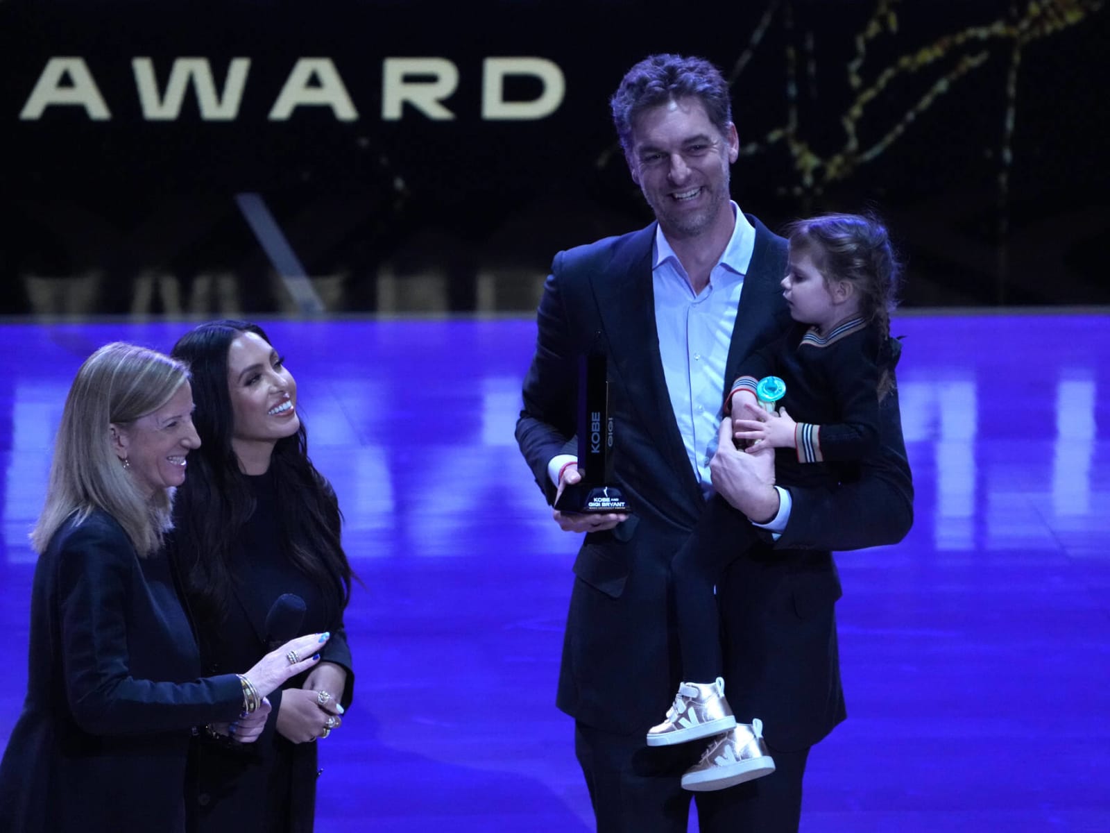 Legendary Laker Pau Gasol receives 2023 Kobe & Gigi Bryant WNBA Advocacy  Award