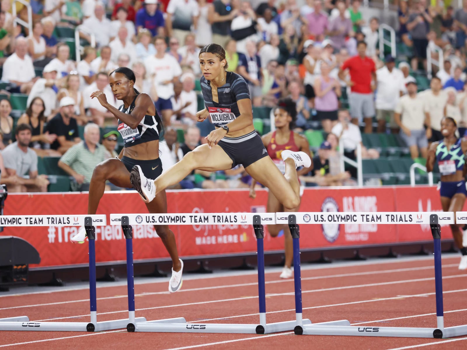 Elaine Thompson keeps queen of the track title, and 100-meter gold, in  Jamaica - Los Angeles Times