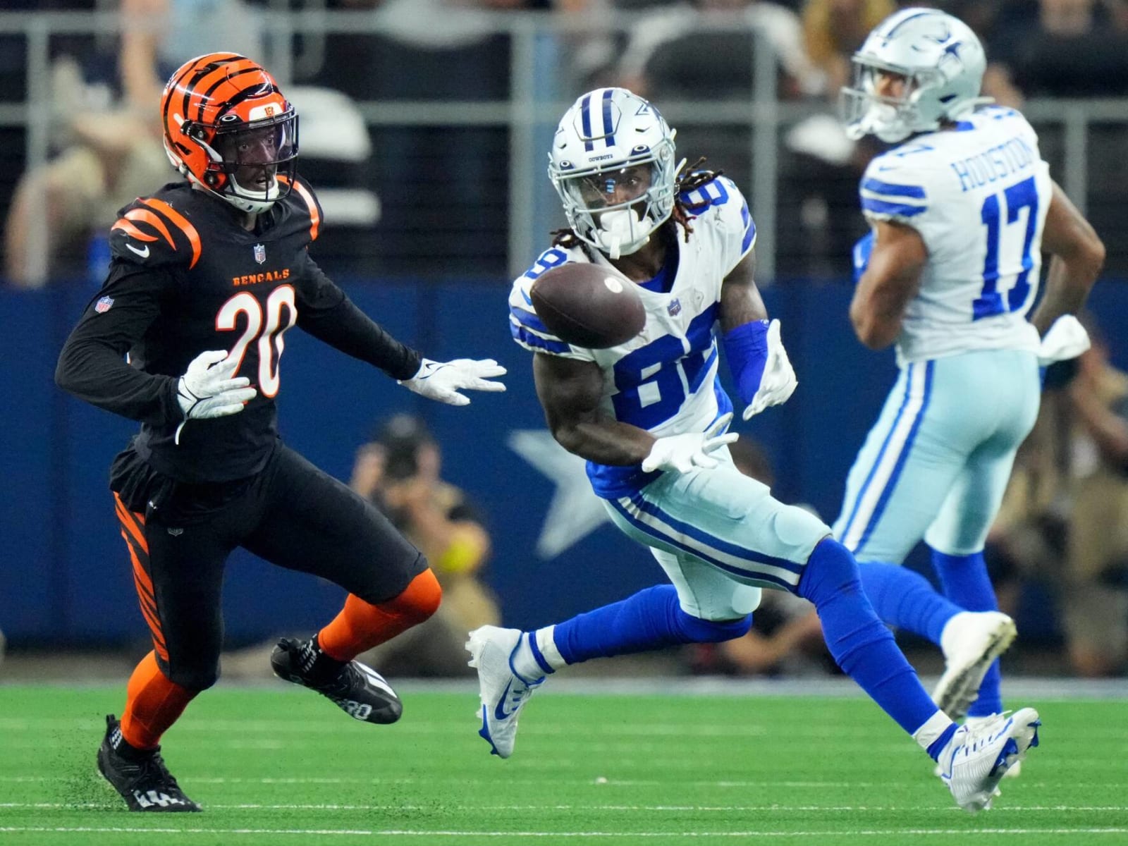 Cowboys' Lamb & Co. Answer The Call In Win Over Bengals