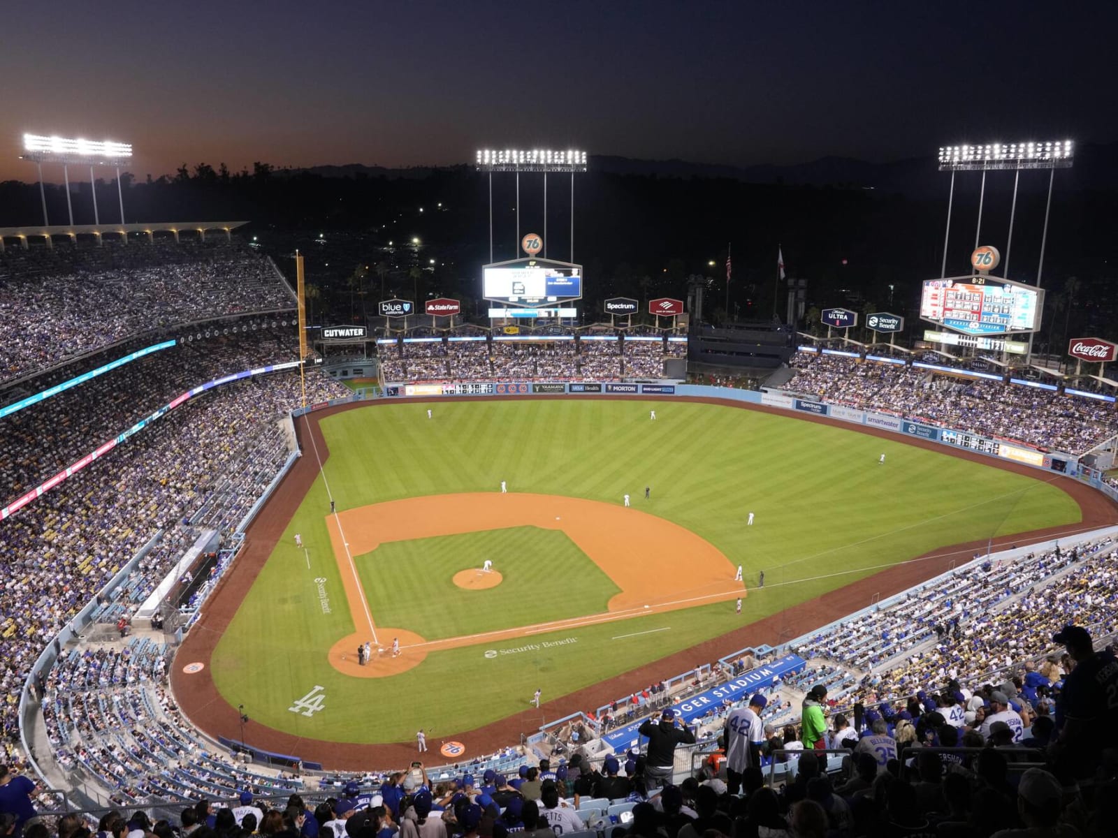 Dodger Stadium Food: Papa Cantella's Replaces Farmer John For