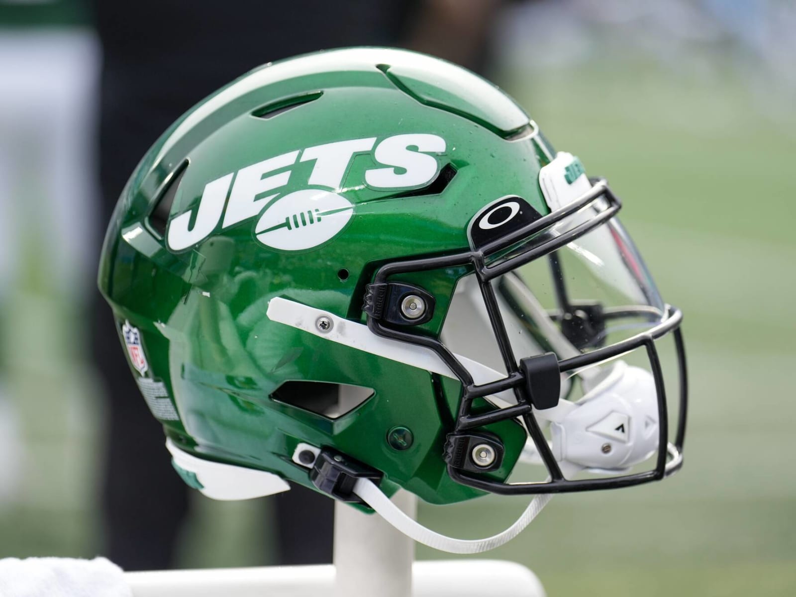 Jets CBs coach taken to hospital after training-camp fight