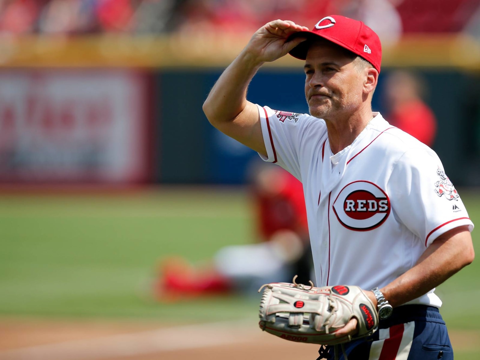 Rob Lowe shames Houston Astros with perfect hat choice