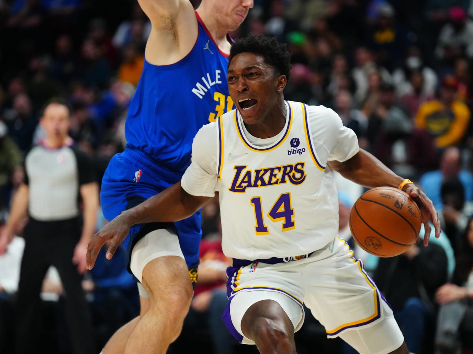 Stanley Johnson helps Lakers beat Utah