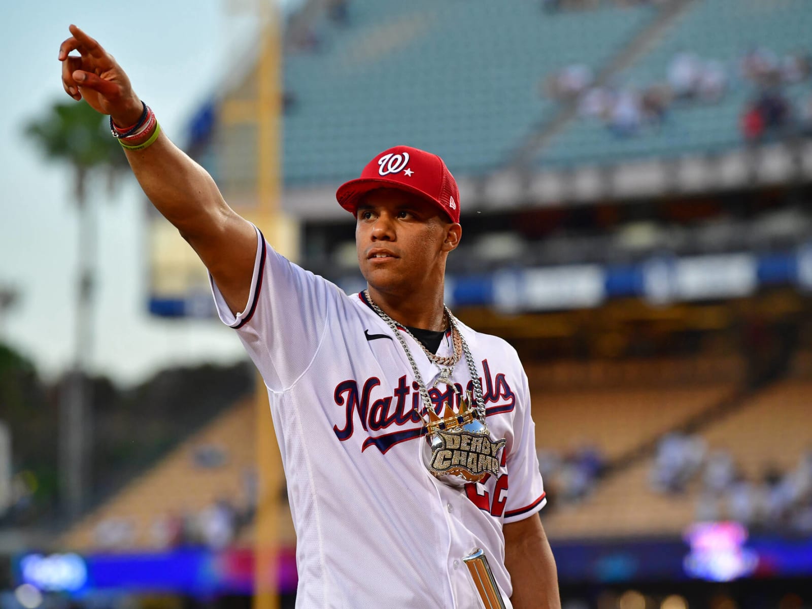 Padres should trade Juan Soto, with Phillies and Rays among potential fits