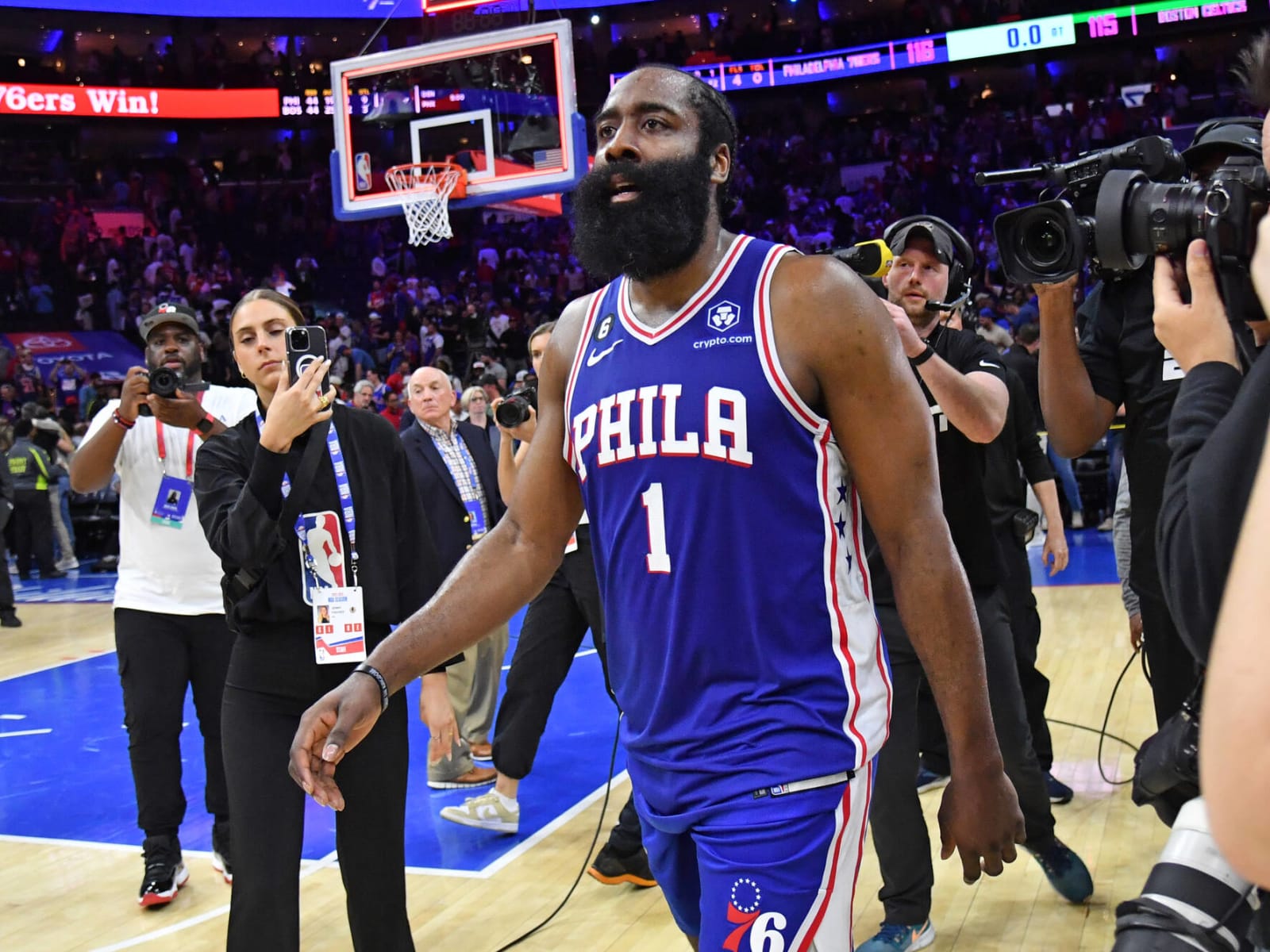 Ex-LeBron James Teammate Predicts James Harden to Join Lakers