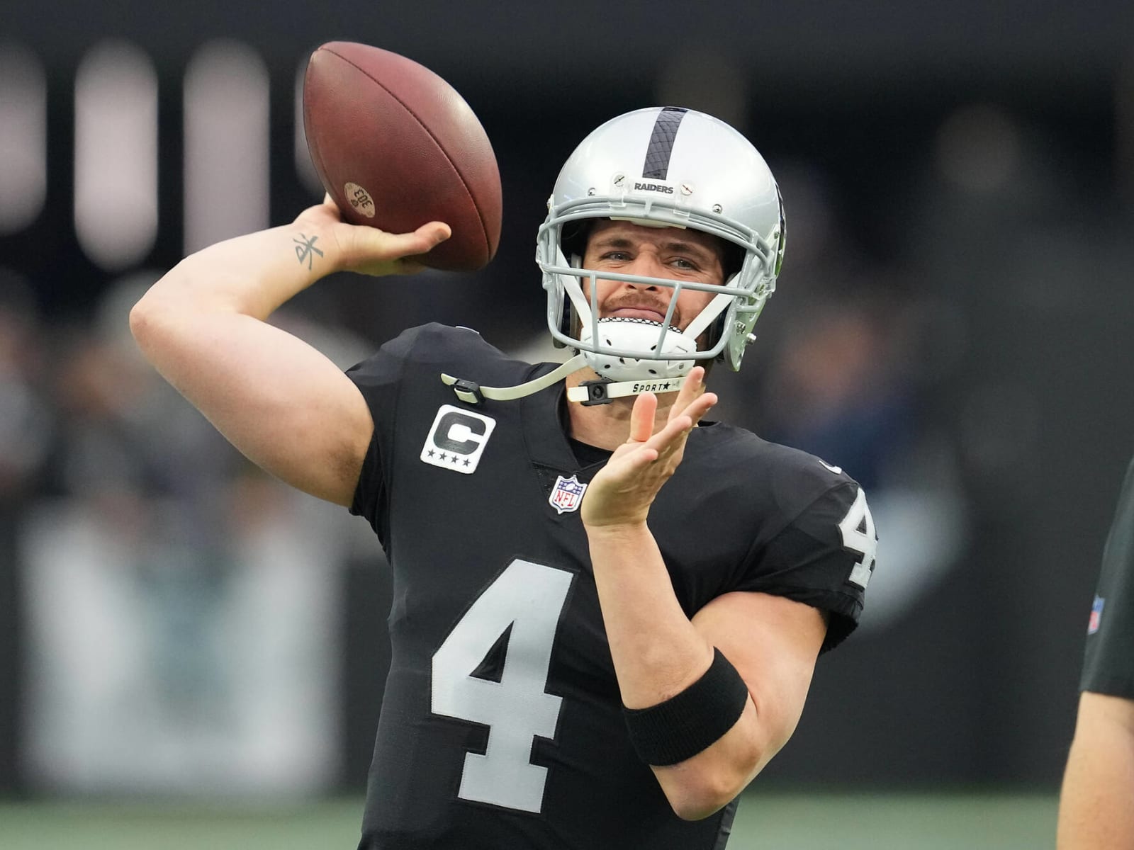 Derek Carr says Raiders staying even keel from spring to now, Raiders News