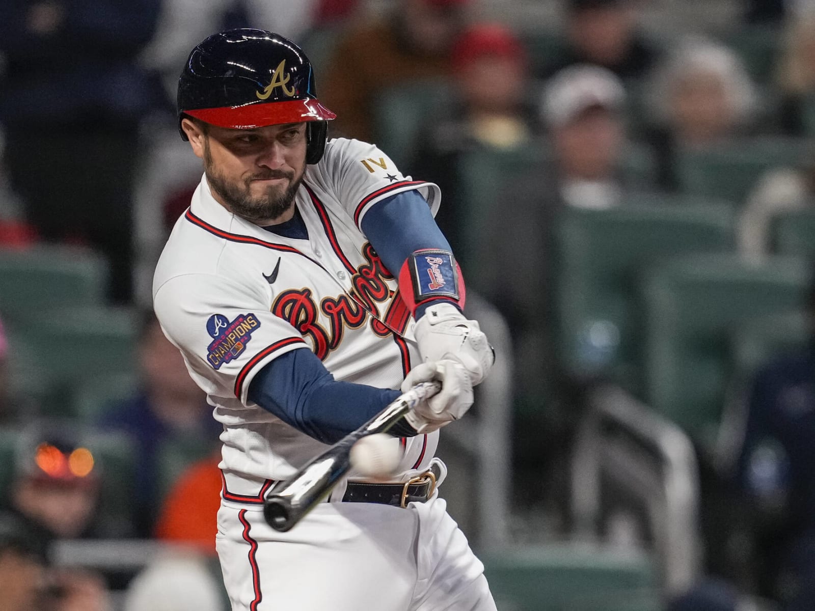 Braves – Nationals: Travis d'Arnaud funny reaction to getting hit