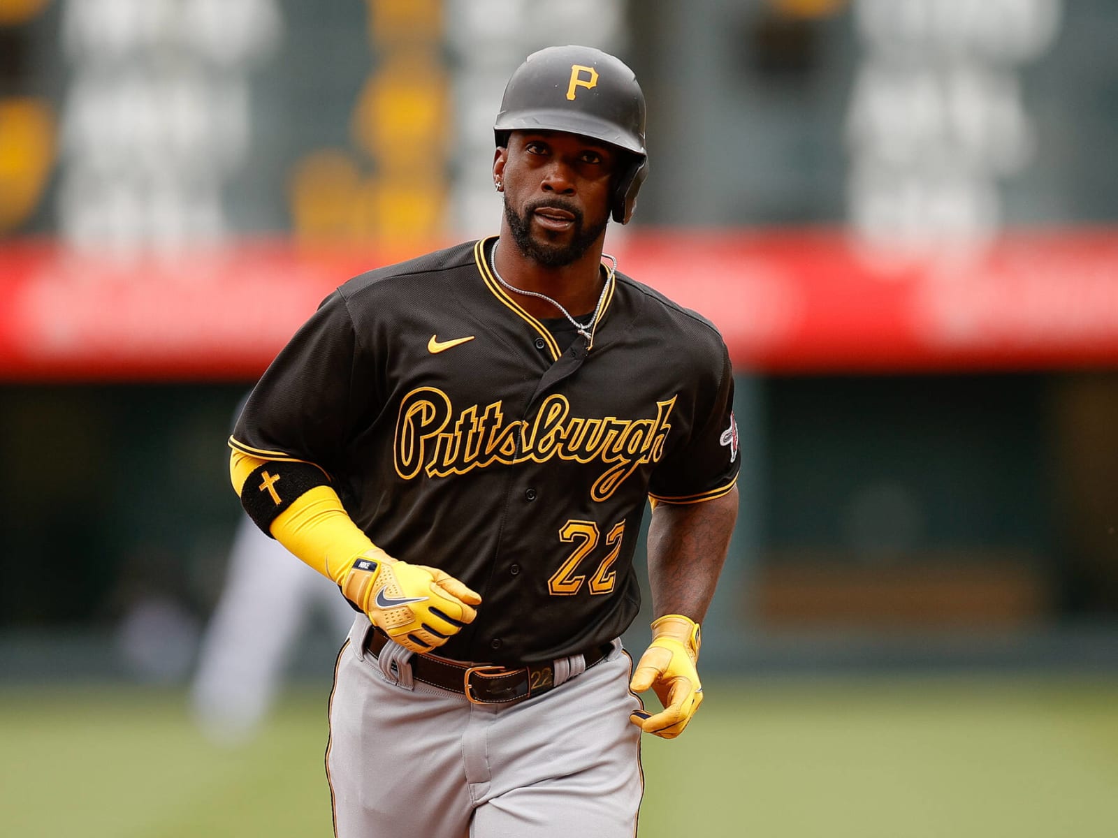 Santana, McCutchen spark Pirates victory