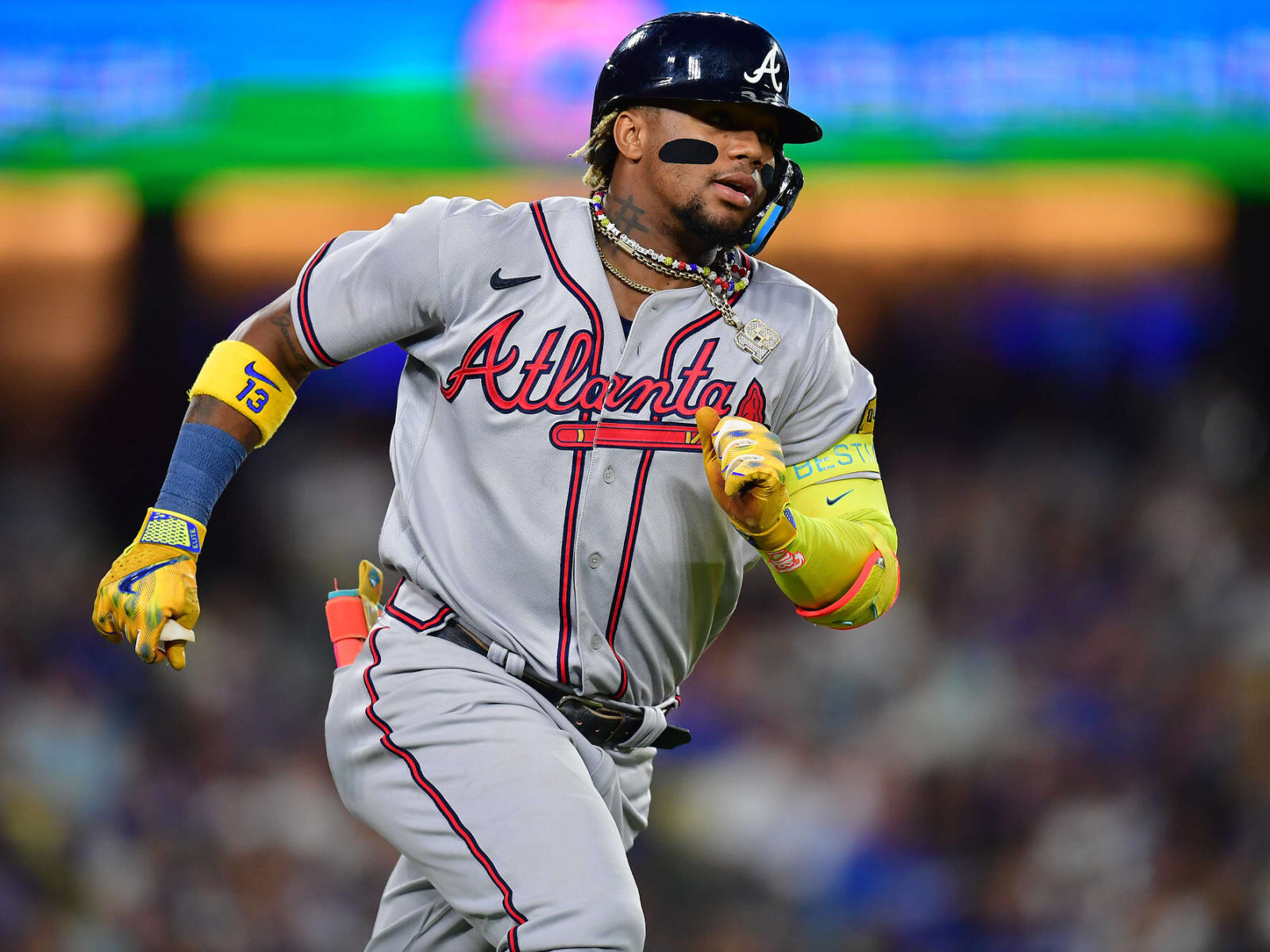 Braves, on pace for record 134 losses, cling to faith in future