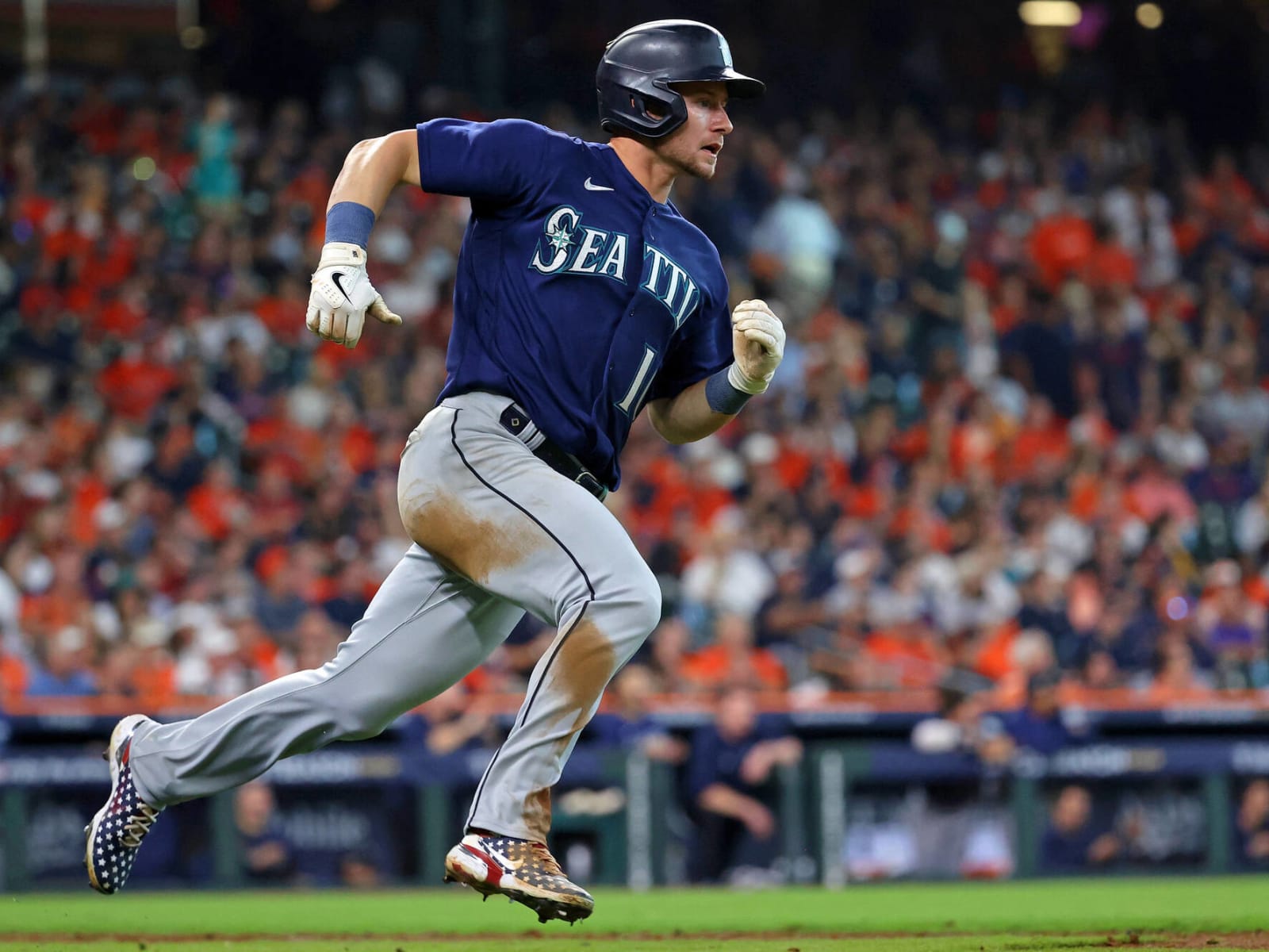 Seattle Mariners could go to a platoon in left field