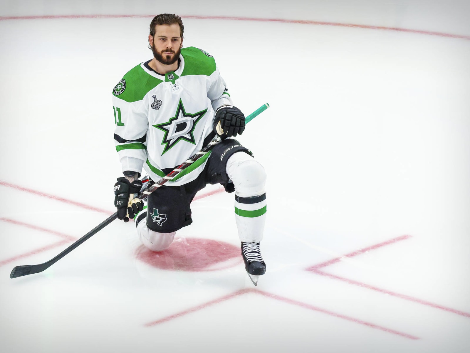 Tyler Seguin skates with Stars for first time since offseason hip