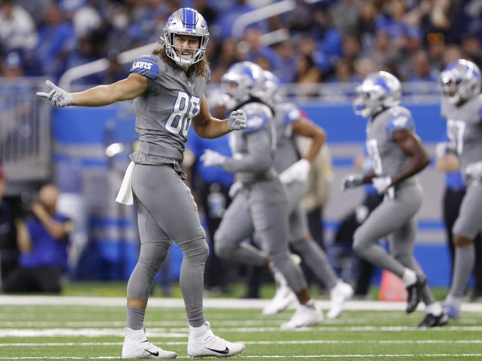 Detroit Lions tight end TJ Hockenson out for season after thumb surgery