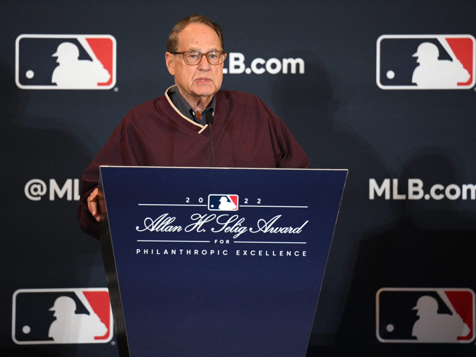 White Sox owner Jerry Reinsdorf angers fans amid 'Nashville