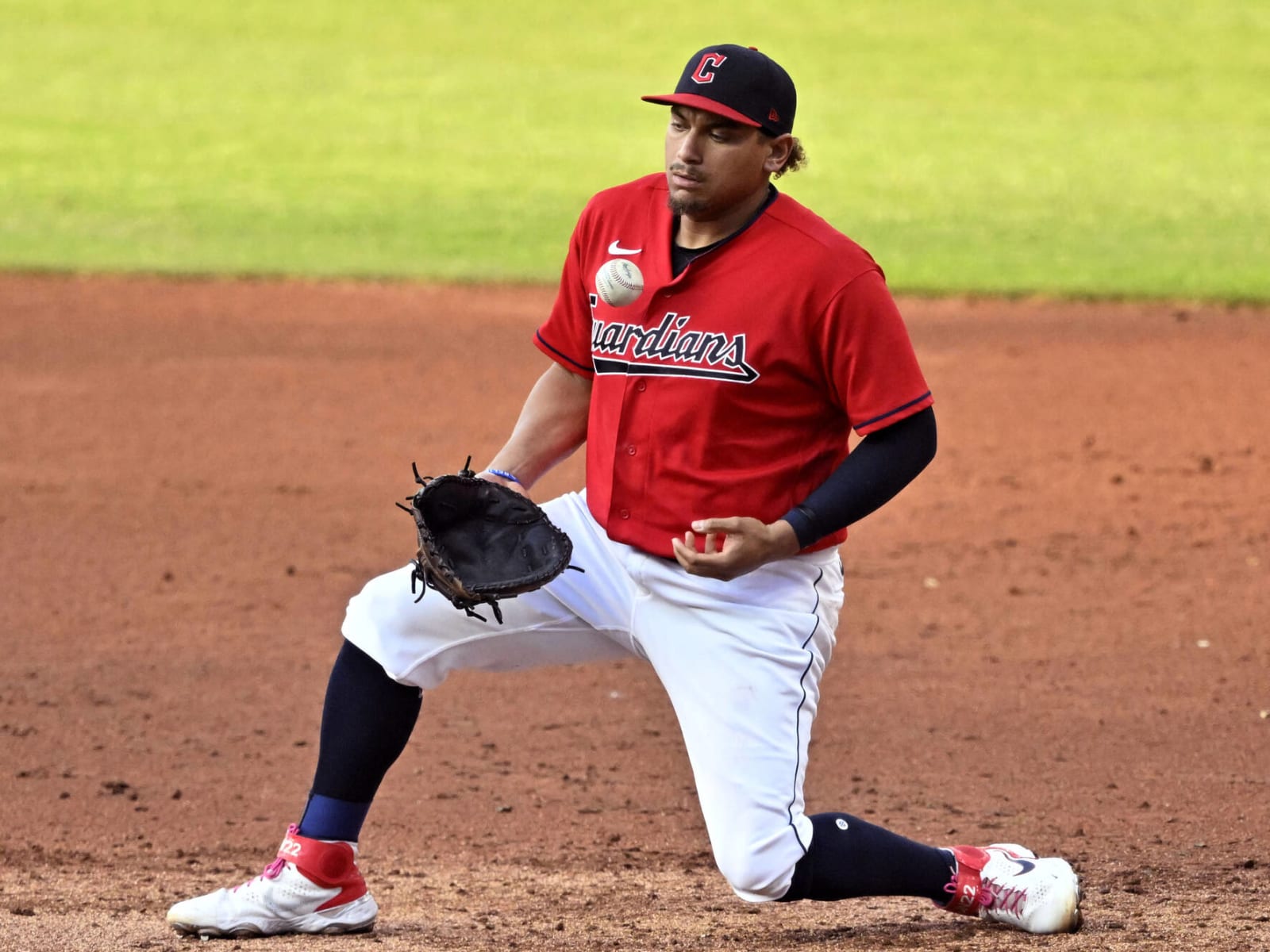 Josh Naylor's walk-off homer, bat flip, head-butt highlight win