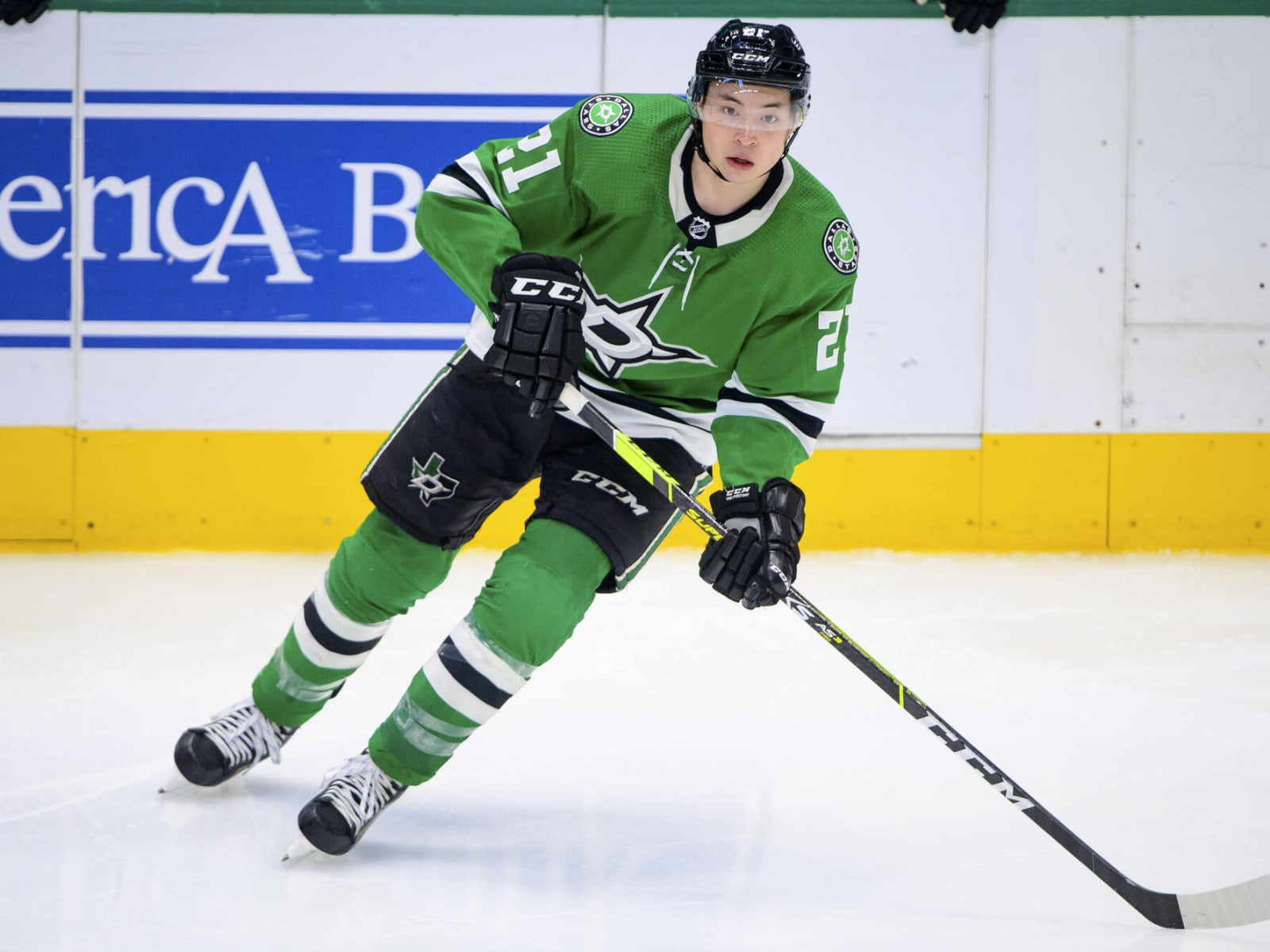 Stars' Jason Robertson's journey leads back to Staples Center - Los Angeles  Times