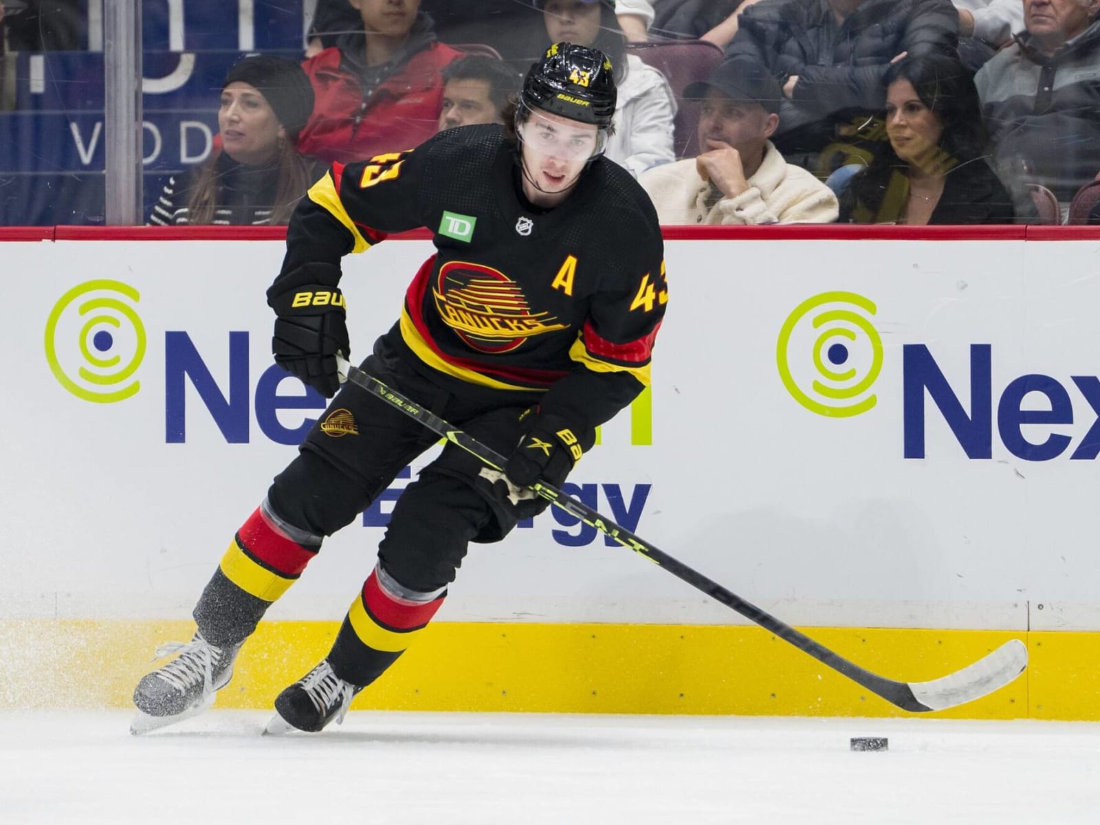 Quinn hughes sale flying skate jersey