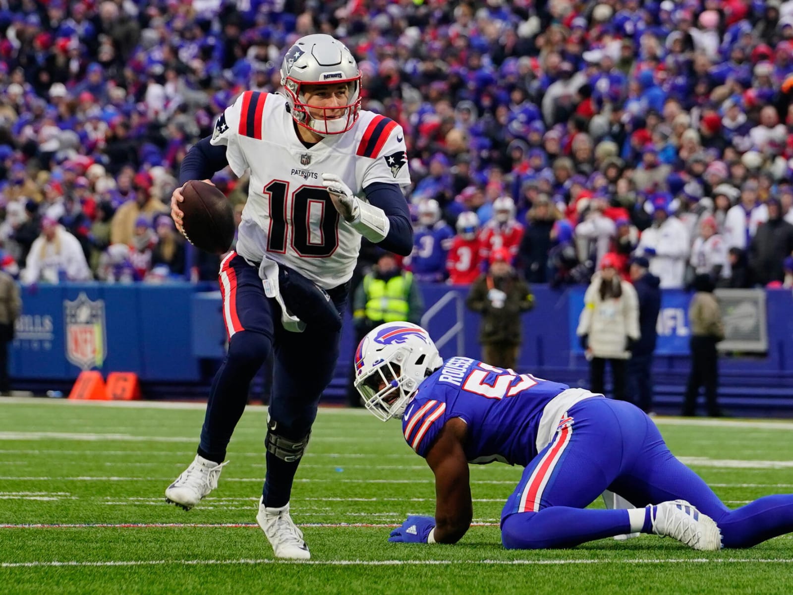 Dan Patrick reports Patriots are 'split' on Mac Jones, Bailey Zappe