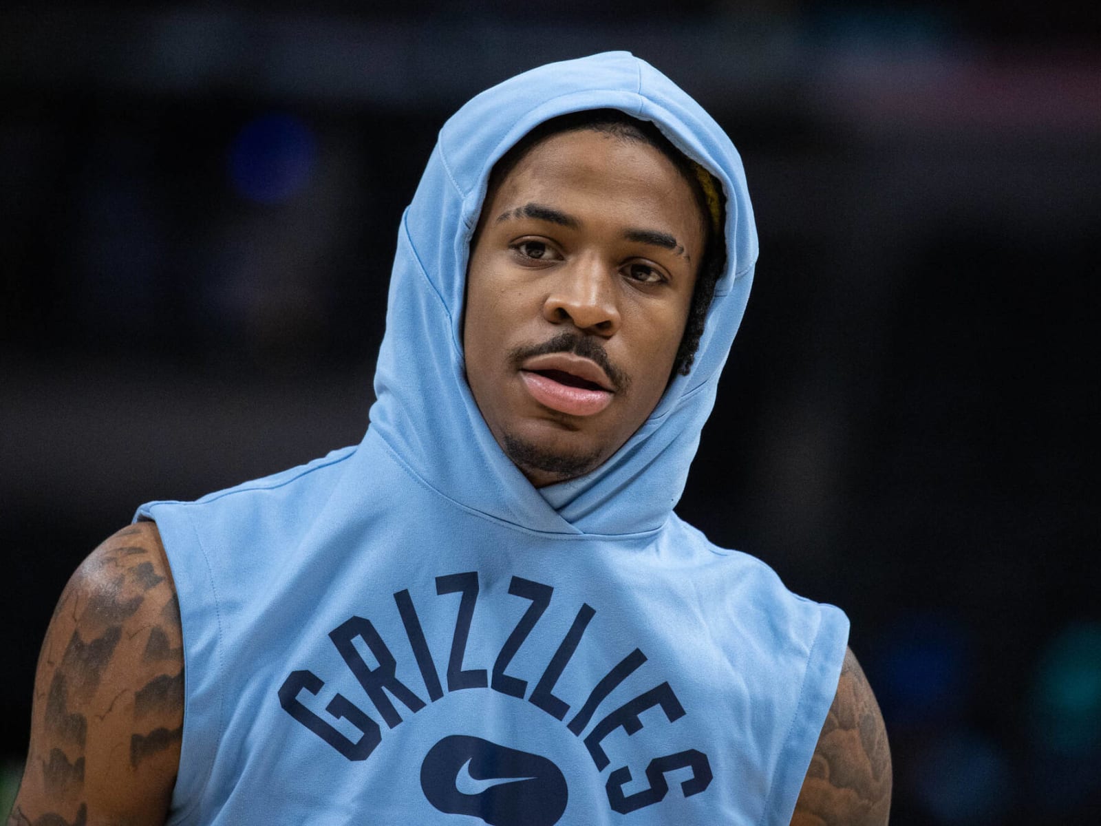 Ja Morant re-injures knee late in Grizzlies' blowout Game 3 loss vs.  Warriors