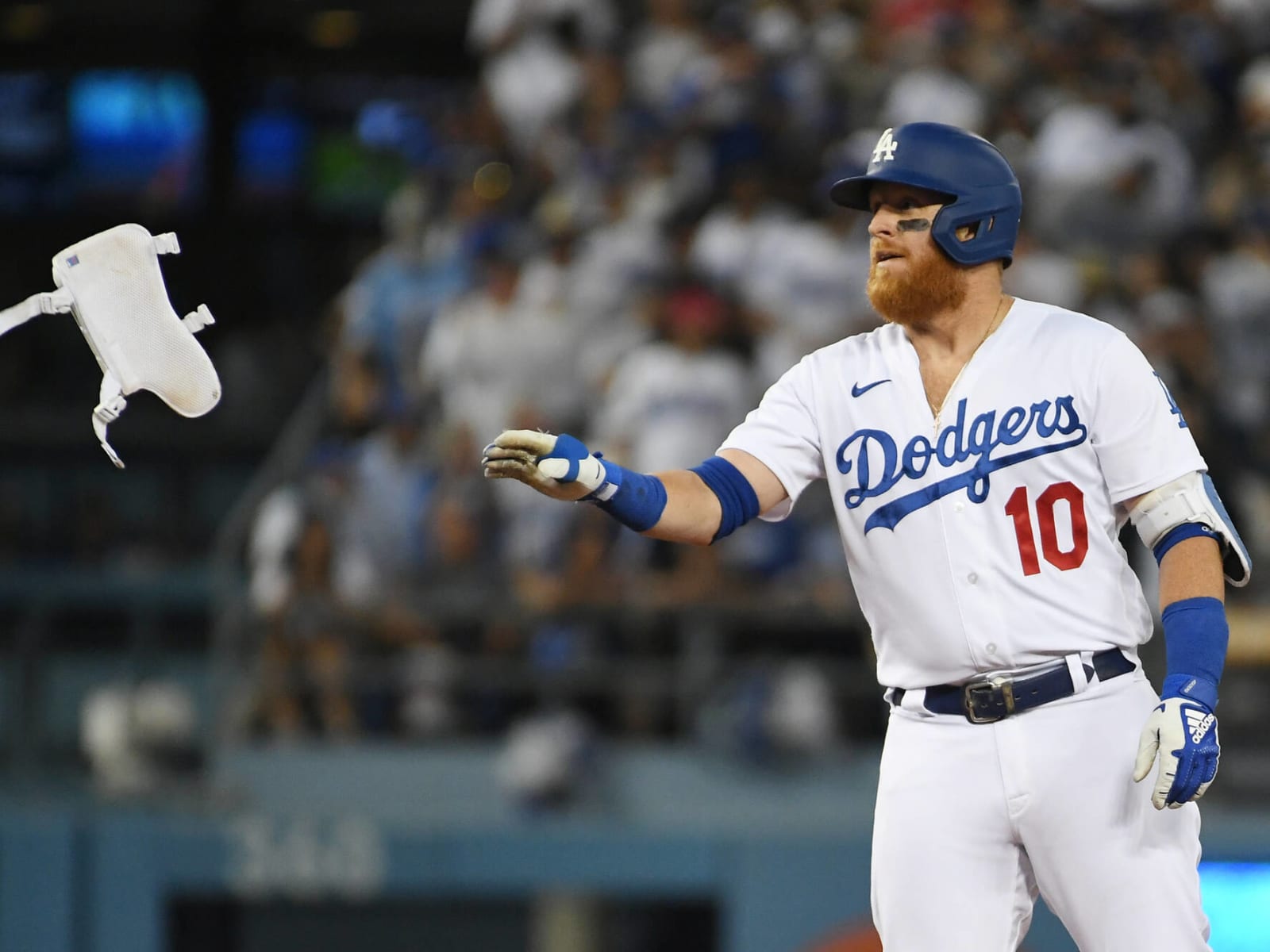 Why Did Justin Turner Wear No. 21 Jersey Against Giants?