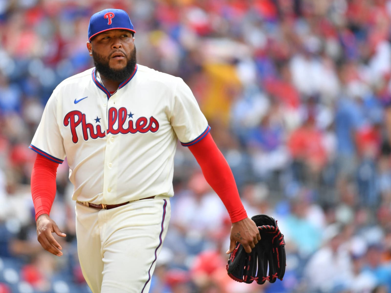 Phillies place Seranthony Dominguez on injured list