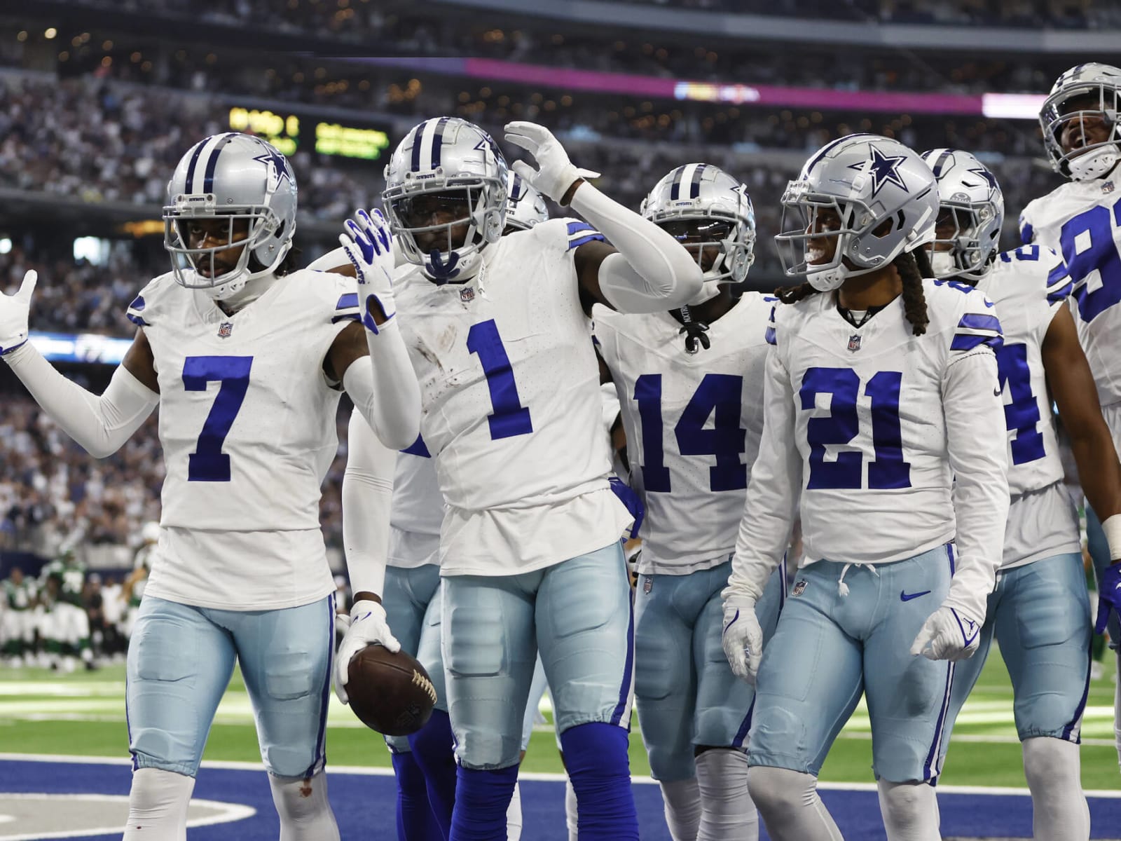 Cowboys' declaration to have 'best defense' is premature