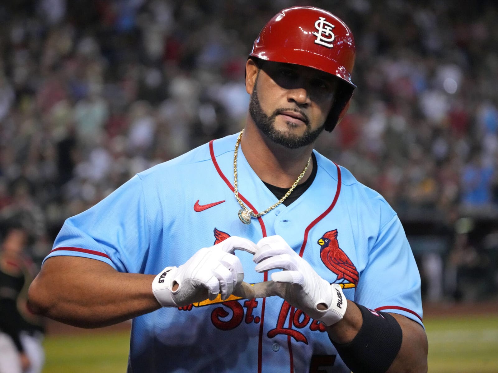 Watch Albert Pujols Give His Jersey to a Young Cardinals Fan