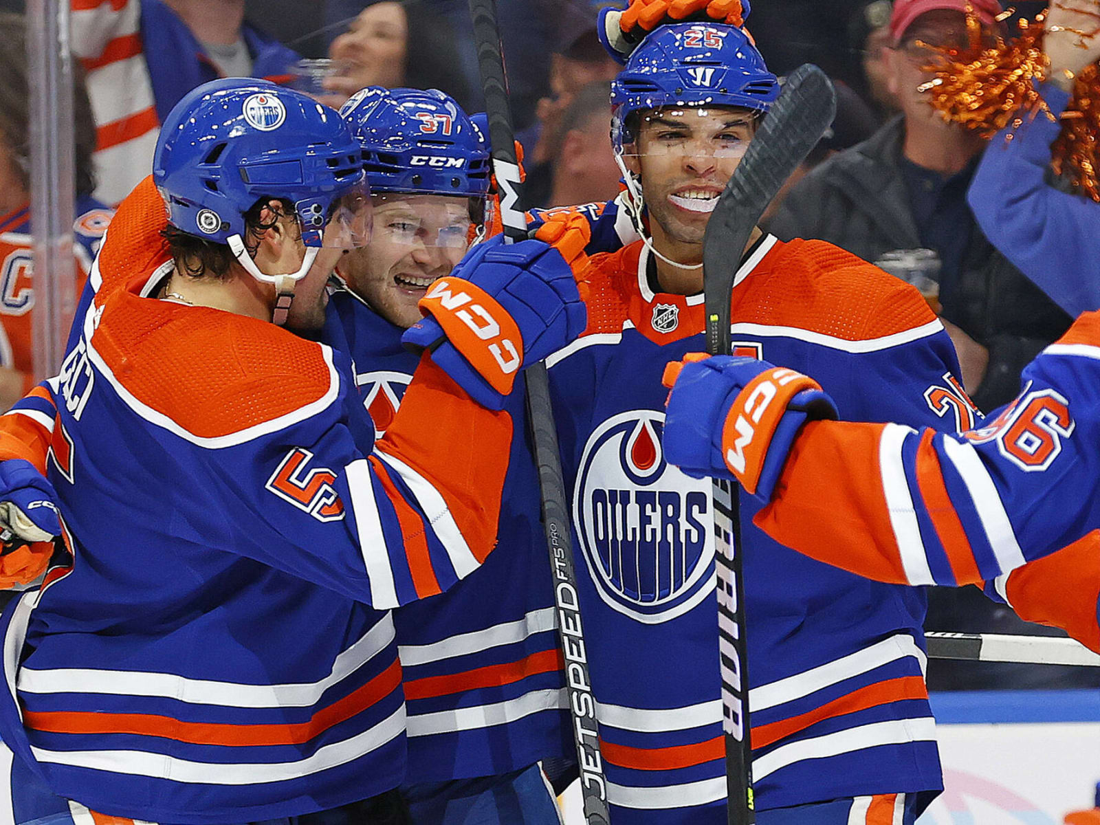 Oilers are bringing back their classic jersey look next season: report